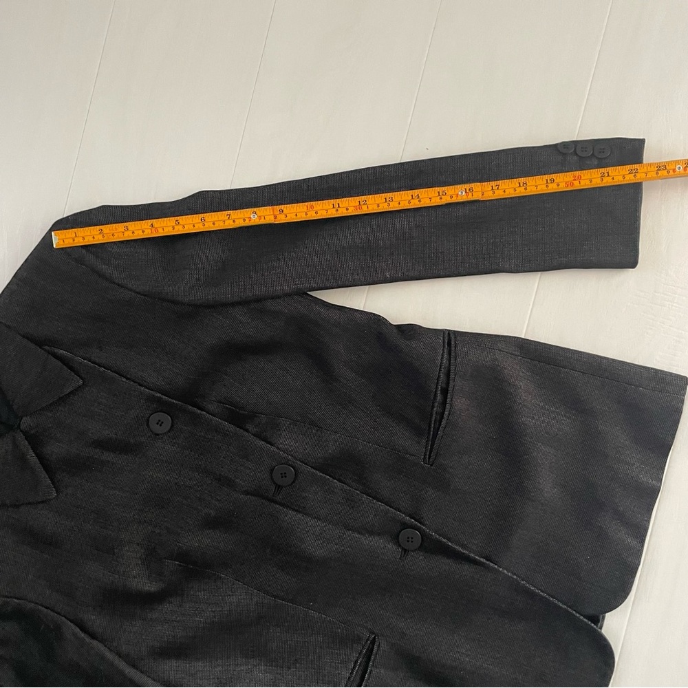 Donna Karan Essentials Made in Italy Wool Blazer – Elegant Minimalist Look, US 4 - Picture 13 of 17